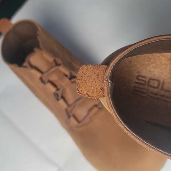 Sole Tan Boots - Picture 4 of 4